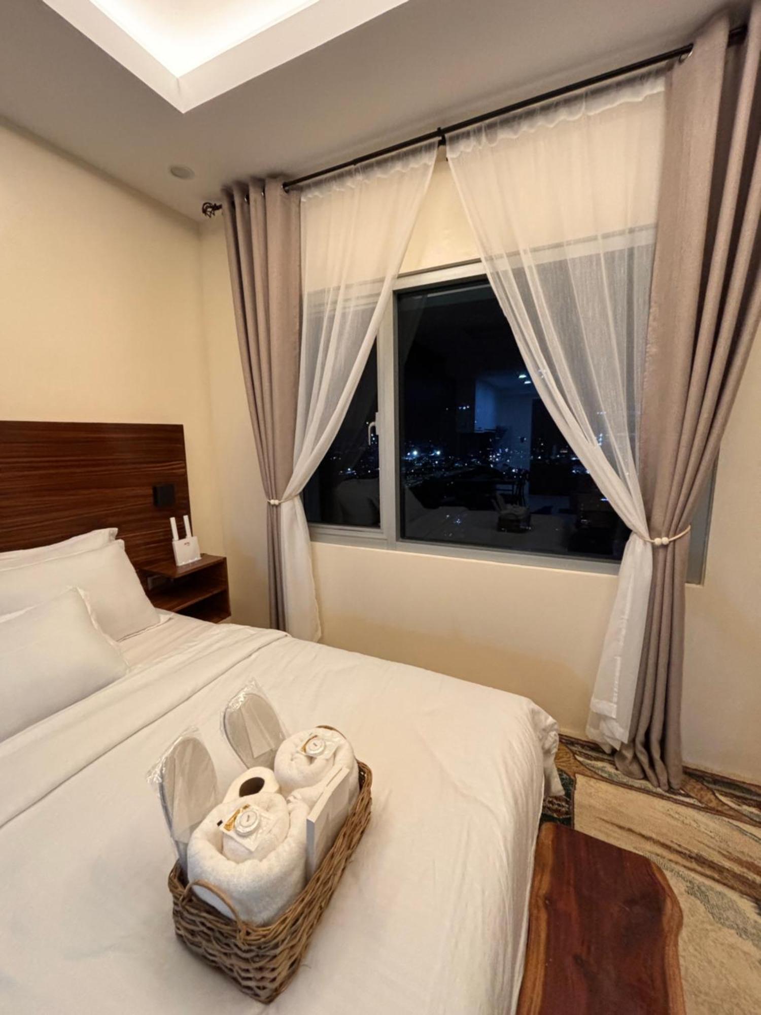 La Amore Place Pasig City Exterior photo