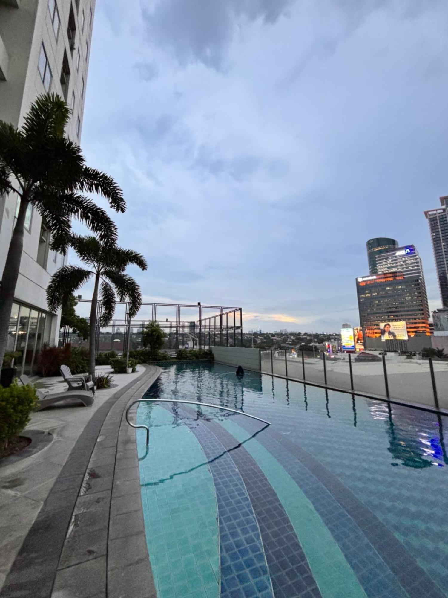La Amore Place Pasig City Exterior photo