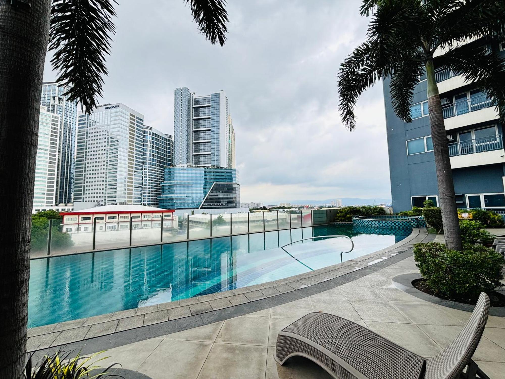 La Amore Place Pasig City Exterior photo